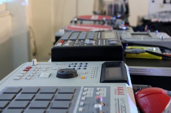 538163_264546177011457_409668683_n